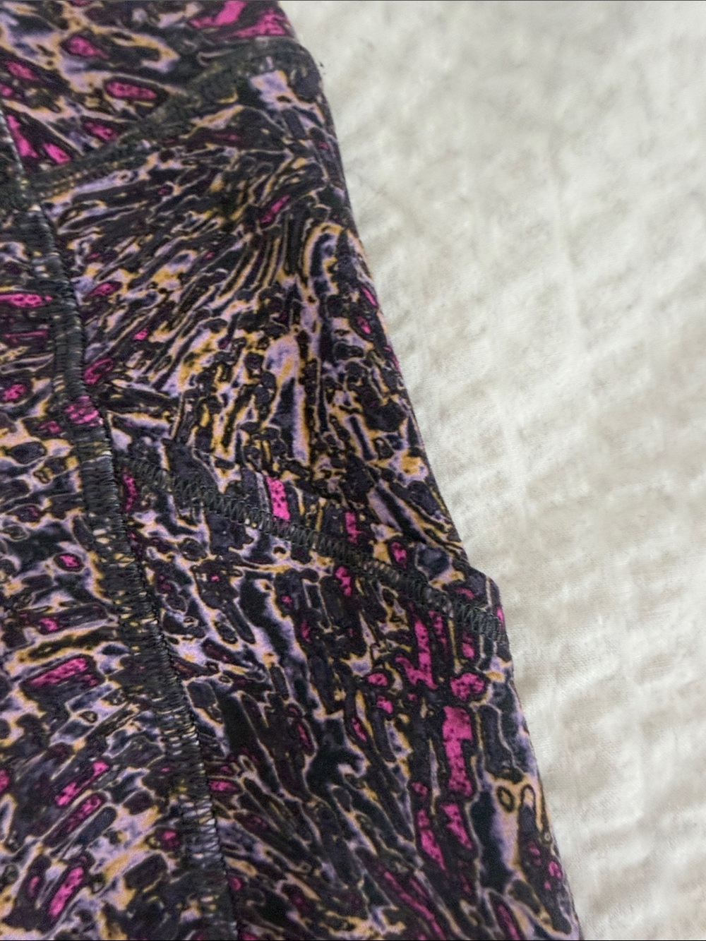 lululemon athletica invigorate High-Rise tight 25” in topography multi - Picture 7 of 10